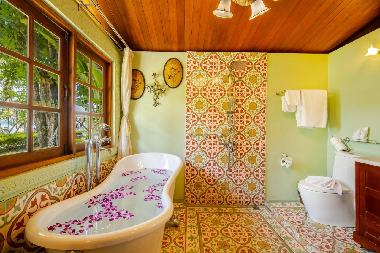 Royal Thai Villa Phuket - Sha Extra Plus Rawai Εξωτερικό φωτογραφία